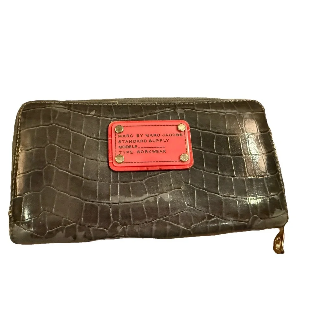 Marc by Marc Jacobs Black Croc Embossed Patent Zip‎ Around Wallet Organizer
